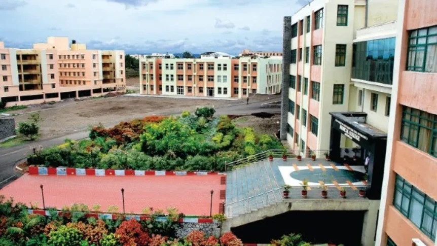 Dr.Vithalrao-Vikhe-Patil-Medical-College-AhmedNagar-Campus-1280x720