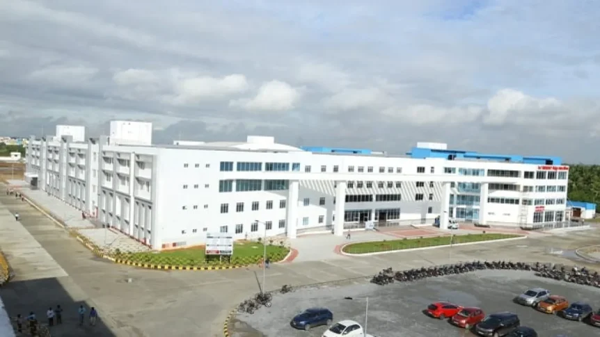 Panimalar-Medical-College-Hospital-and-Research-Institute-Chennai-1280x720 (1)