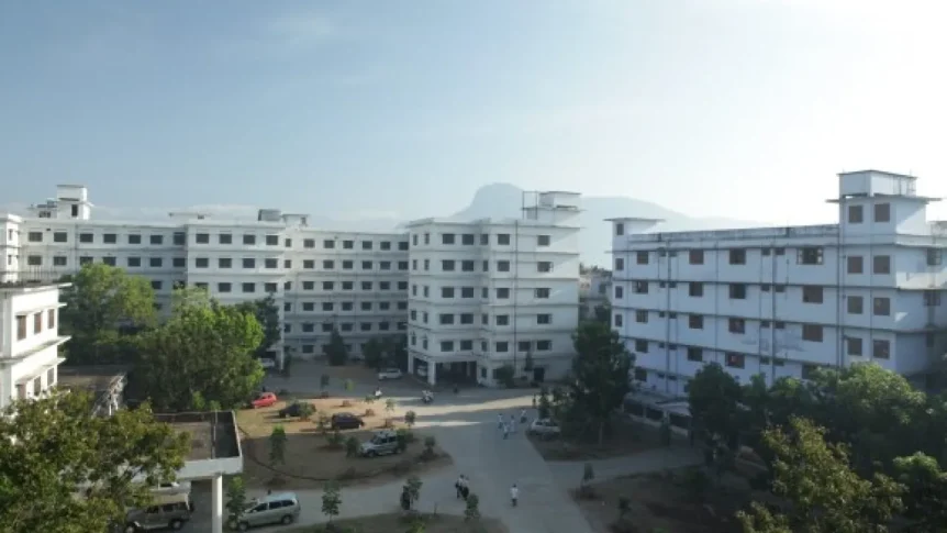 Sree-Mookambika-Institute-of-Medical-Science-Campus-1280x720